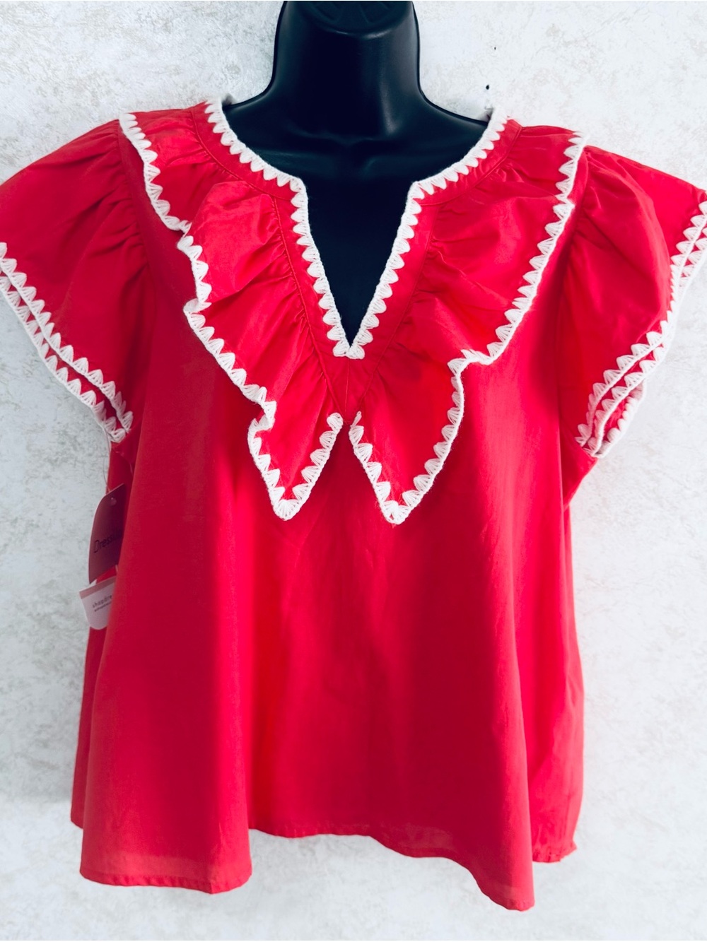 &merci Women’s Red V-Neck Ruffle Short Sleeve Pull Over Size Large Crochet Trim
